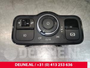 Mercedes eSprinter Licht Schakelaar O148577 foto 2
