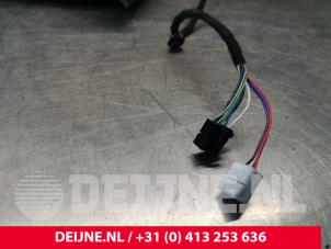 Mercedes Sprinter Wing mirror, left O148808 photo 2