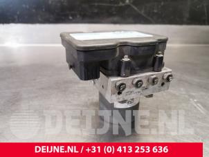 Mercedes Sprinter ABS Pomp O148842 foto 2