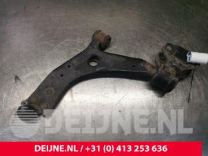Volvo V40 Front lower wishbone, left O148962 photo 2