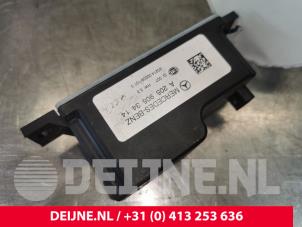 Mercedes eSprinter Spannungsregler O149000 foto 3