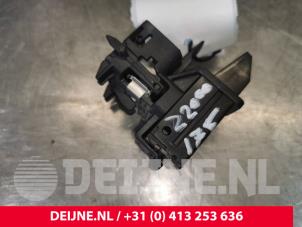 Volvo V40 Electronic ignition key O149001 photo 2