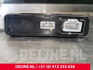 Tesla Model S Handrem Module O149012 foto 2