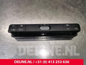 Mercedes Sprinter Radiobedienfeld O149492 foto 2