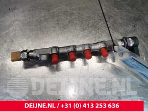 Volkswagen Caddy Einspritzdüse (Einspritzer) O149632 foto 2