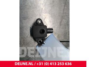 Tesla Model S Airbag sensor O149706 photo 2