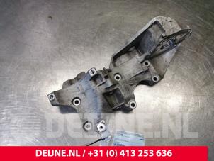 Volkswagen Caddy Motorsteun O149727 foto 2