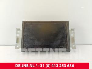 Volvo V60 Display Multi Media regelunit O149753 foto 2