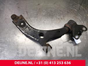Volvo V40 Front lower wishbone, left O149790 photo 3