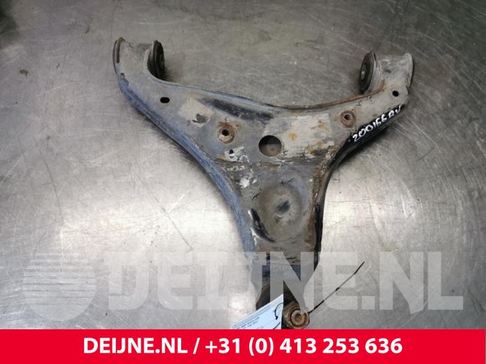 Volkswagen Crafter Draagarm onder rechts-voor O149861