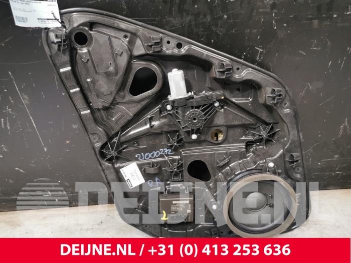 Volvo V40 Ruitmechaniek 4Deurs rechts-achter O149937
