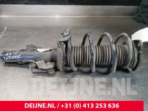 Volvo V40 Schokdemperpoot links-voor O150002 foto 3