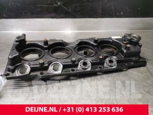 Gebruikte Kleppendeksel Renault Master Prijs € 90,75 Inclusief btw aangeboden door van Deijne Onderdelen Uden B.V.