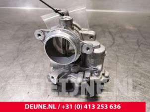 Volkswagen Caddy Drosselklappengehäuse O150071 foto 3