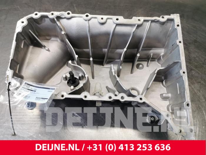 Gebruikte Carterpan Volkswagen Transporter T5 2.5 TDi Prijs € 72,60 Inclusief btw aangeboden door van Deijne Onderdelen Uden B.V.