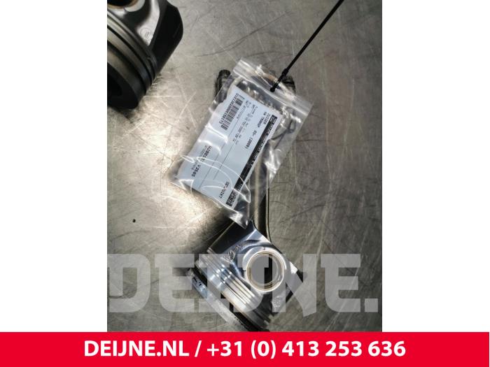 Volkswagen Transporter Piston O150173