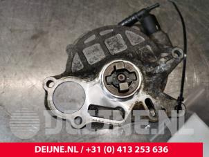 Volkswagen Caddy Vacuum pump (diesel) O150293 photo 2