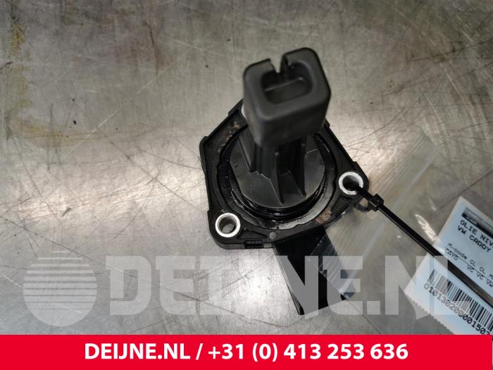 Gebruikte Oliepeil sensor Volkswagen Caddy Combi III (2KB,2KJ) 1.6 TDI 16V Prijs € 24,20 Inclusief btw aangeboden door van Deijne Onderdelen Uden B.V.