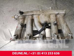 Volvo V70 Intake manifold O150347 photo 2