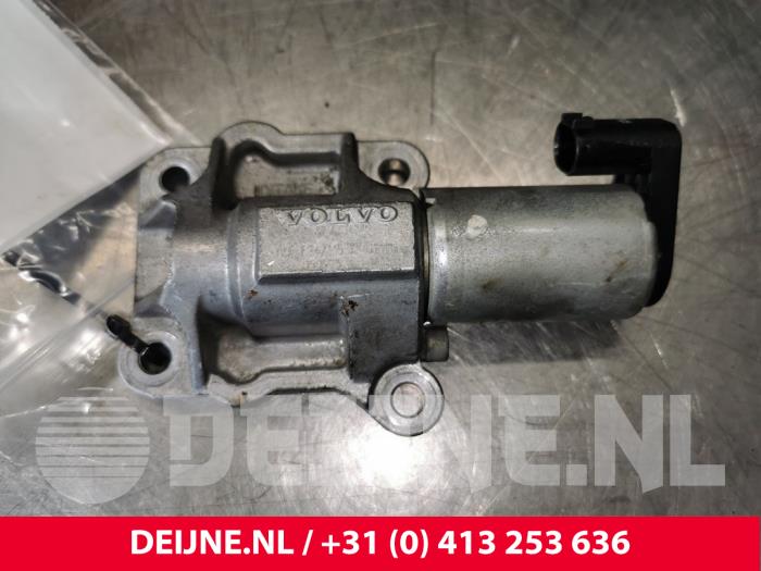 Volvo V70 Nockenwelle Verstellung O150354