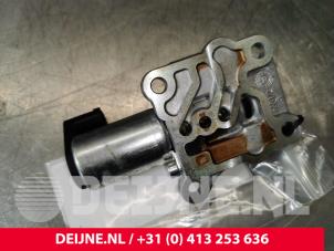 Volvo V70 Camshaft adjuster O150354 photo 2