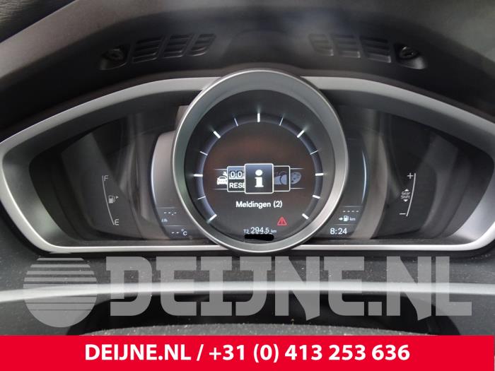 Volvo V40 Tacho - Kombiinstrument KM O150425