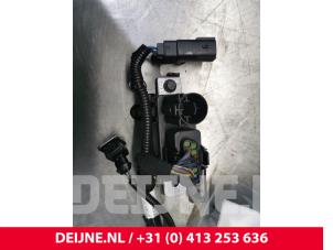 Volvo V70 Glow plug relay O150487 photo 2
