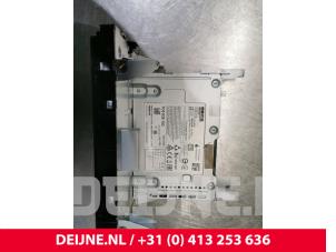Volkswagen Crafter Radio/CD player (miscellaneous) O150671 photo 2