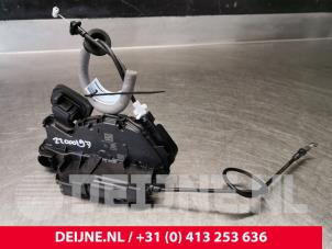 Volkswagen Crafter Deurslot Mechaniek 2Deurs rechts O150697 foto 2