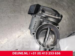 Audi A6 Gasklephuis O150734 foto 2