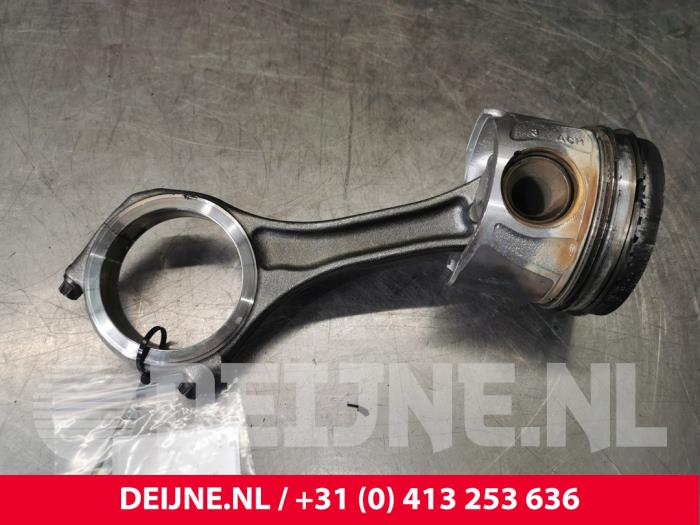 Gebruikte Zuiger Audi A6 Avant (C7) 3.0 TDI V6 24V Quattro Prijs € 75,00 Margeregeling aangeboden door van Deijne Onderdelen Uden B.V.