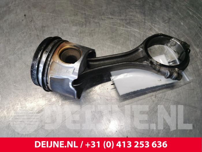 Audi A6 Zuiger O150753