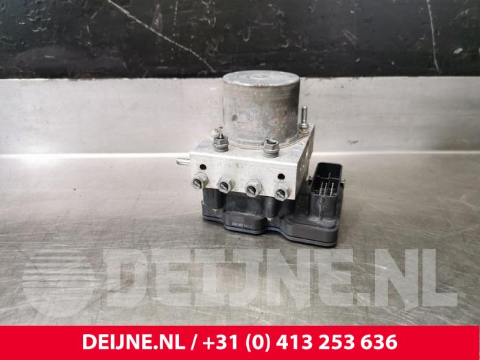 Gebruikte ABS Pomp Volkswagen Crafter (SY) 2.0 TDI FWD Prijs € 217,80 Inclusief btw aangeboden door van Deijne Onderdelen Uden B.V.