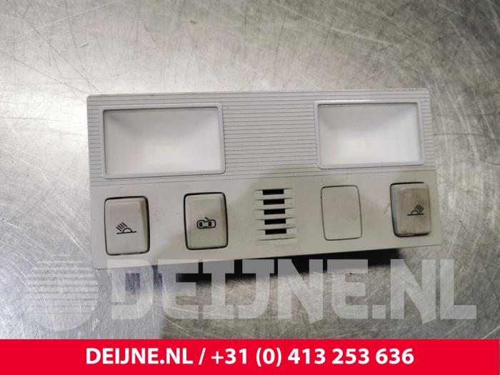 Volkswagen Crafter Innenbeleuchtung vorne O150926