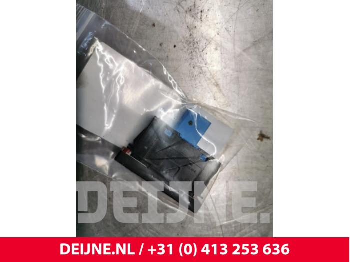 Volkswagen Crafter Paniekverlichtings Schakelaar O150935