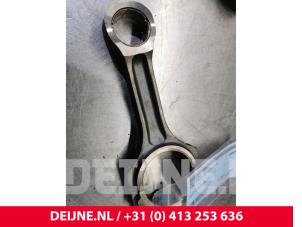 Gebruikte Drijfstang Ford Transit Prijs € 48,40 Inclusief btw aangeboden door van Deijne Onderdelen Uden B.V.