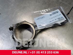 Gebruikte Drijfstang Ford Transit Prijs € 48,40 Inclusief btw aangeboden door van Deijne Onderdelen Uden B.V.