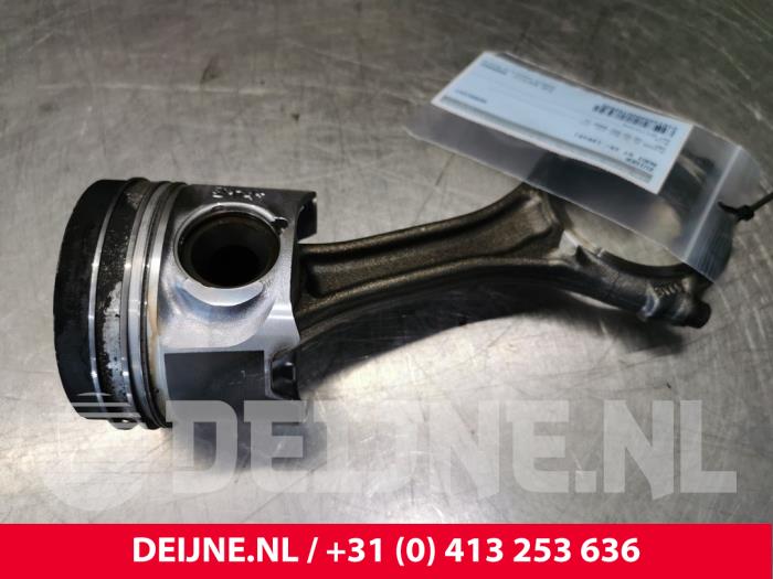 Gebruikte Zuiger Audi Q7 Prijs € 121,00 Inclusief btw aangeboden door van Deijne Onderdelen Uden B.V.