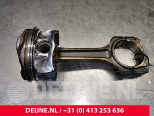 Volvo V40 Zuiger O151184 foto 2
