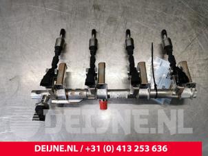 Volvo V40 Fuel injector nozzle O151194 photo 3