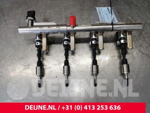 Volvo V40 Fuel injector nozzle O151194 photo 2