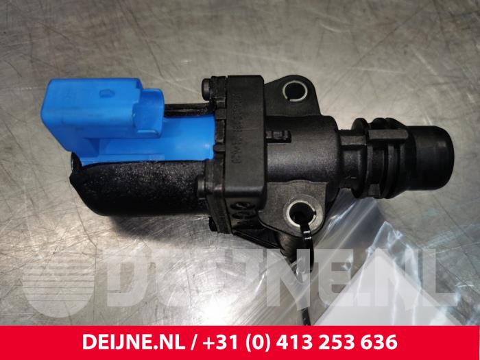Volvo V40 Electric heater valve O151196