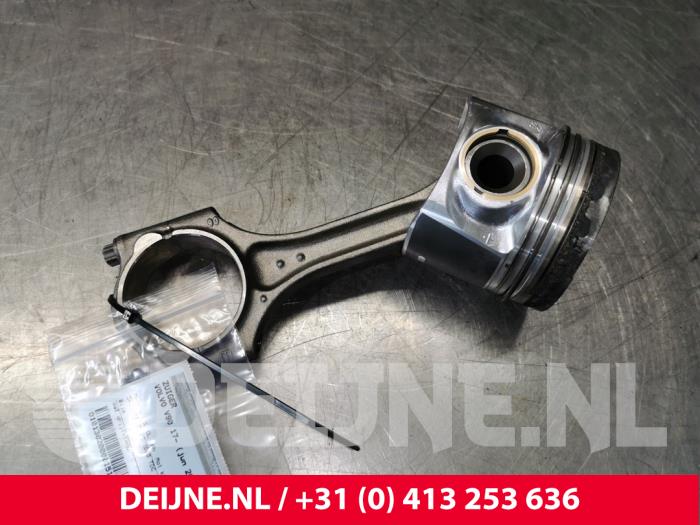 Volvo V90 Kolben O151203