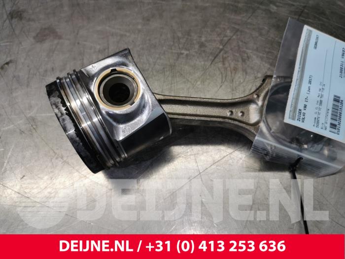 Volvo V90 Kolben O151204