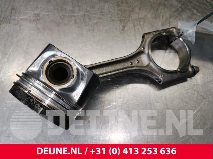 Volvo V90 Kolben O151205