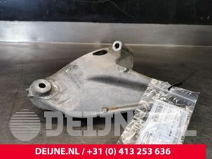 Volkswagen Crafter Engine mount O151342 photo 3