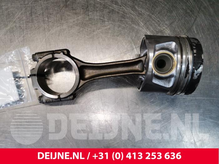 Gebruikte Zuiger Volkswagen Crafter 2.0 TDI 16V Prijs € 121,00 Inclusief btw aangeboden door van Deijne Onderdelen Uden B.V.