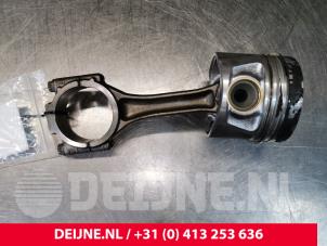 Gebruikte Zuiger Volkswagen Crafter 2.0 TDI 16V Prijs € 121,00 Inclusief btw aangeboden door van Deijne Onderdelen Uden B.V.