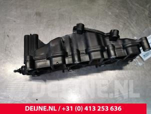 Porsche Cayenne Intake manifold O151370 photo 2