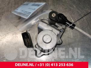 Gebruikte Wervelklep motor Porsche Cayenne II (92A) 3.0 D V6 24V Prijs € 75,00 Margeregeling aangeboden door van Deijne Onderdelen Uden B.V.